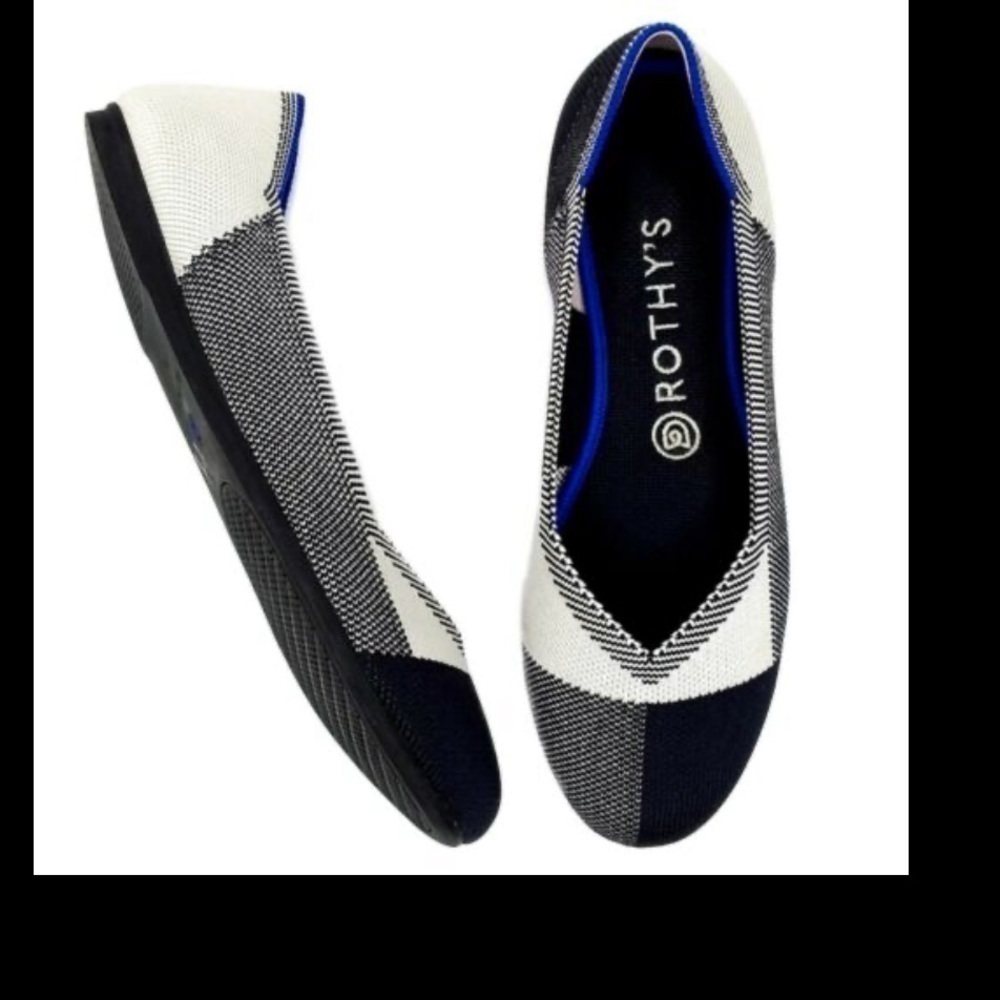 Rothys Black and White round cap toe flat SZ 7
